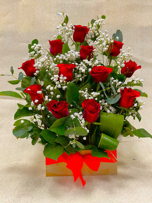 12 or 6 Red roses in a box